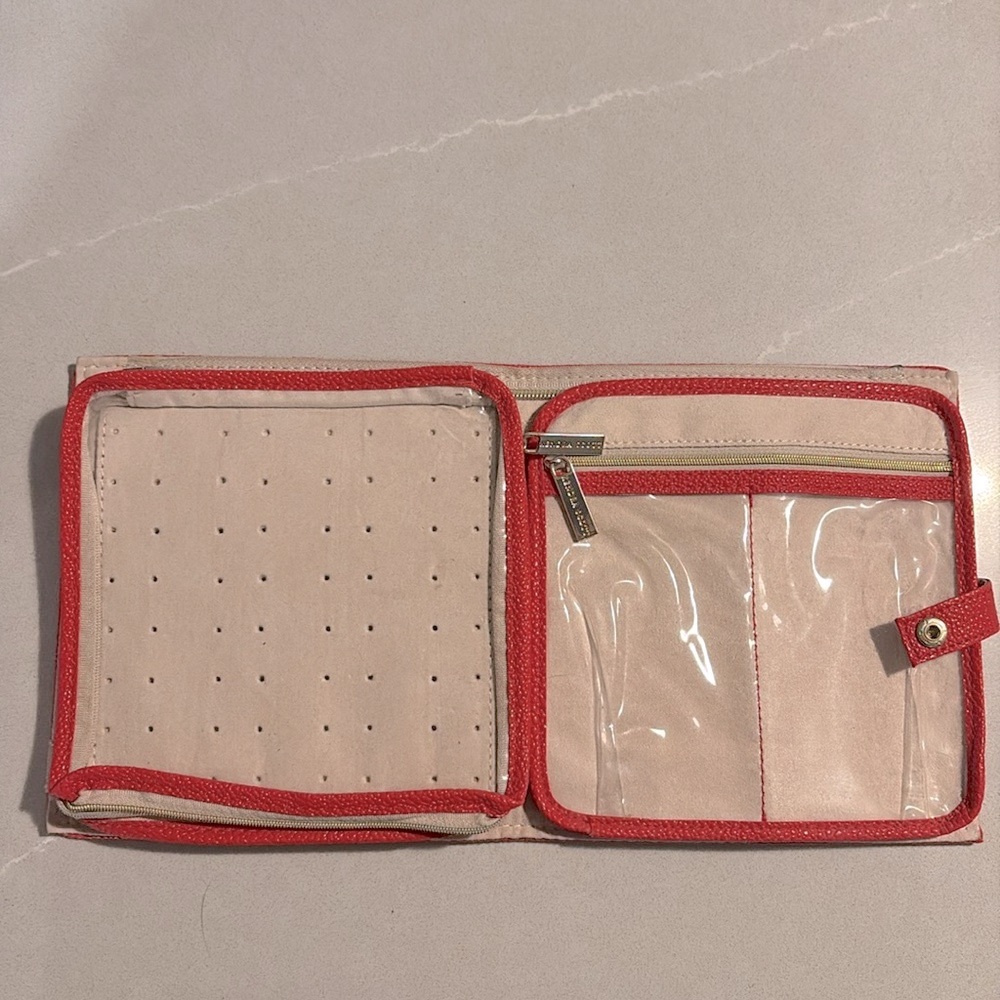 [Kendra Scott] Getaway Collection Red Leather Sectional Travel Jewelry Organizer - Picture 4 of 12